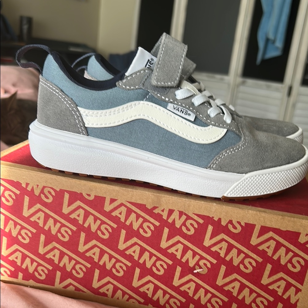 Vans Classic White Shoes